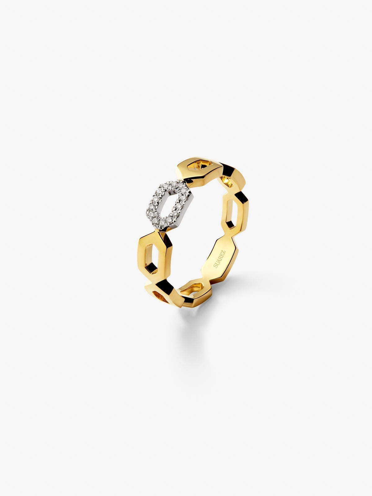 Anillo de oro amarillo de 18K con 14 diamantes en talla brillante con un total de 0,06 cts