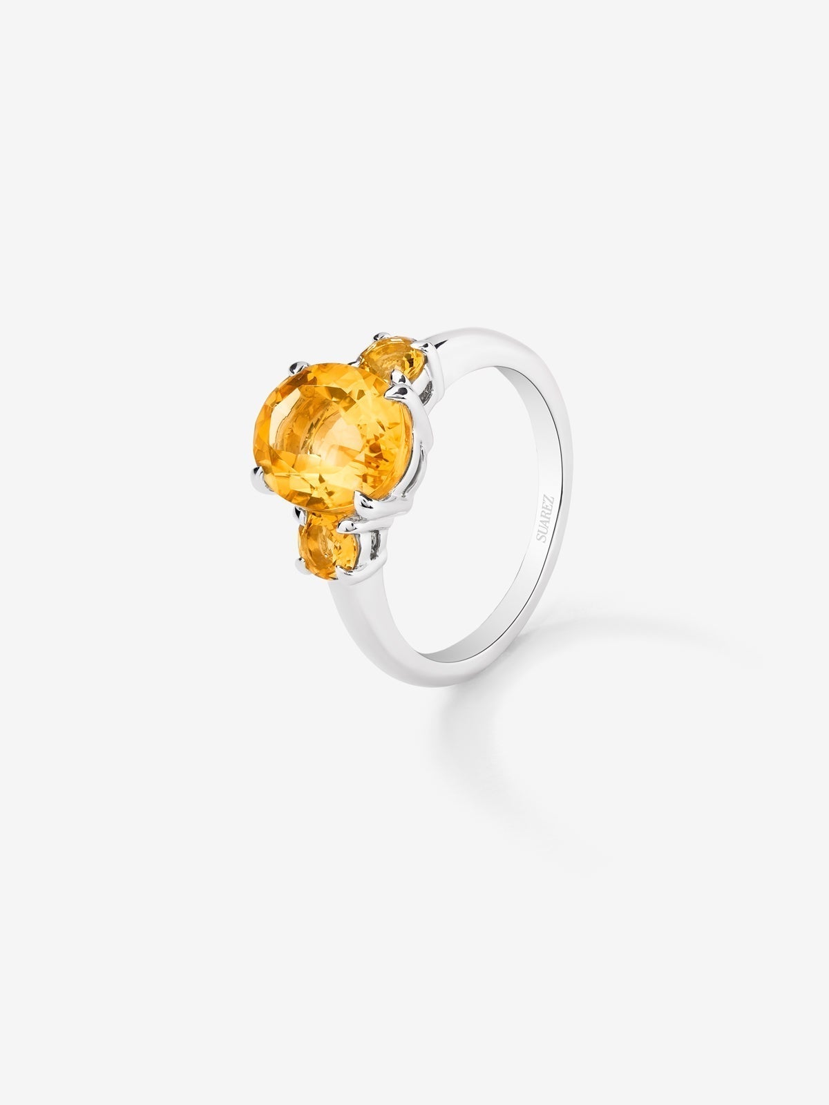 925 silver triplet ring with 3 oval-cut citrine quartz with a total of 3.14 cts