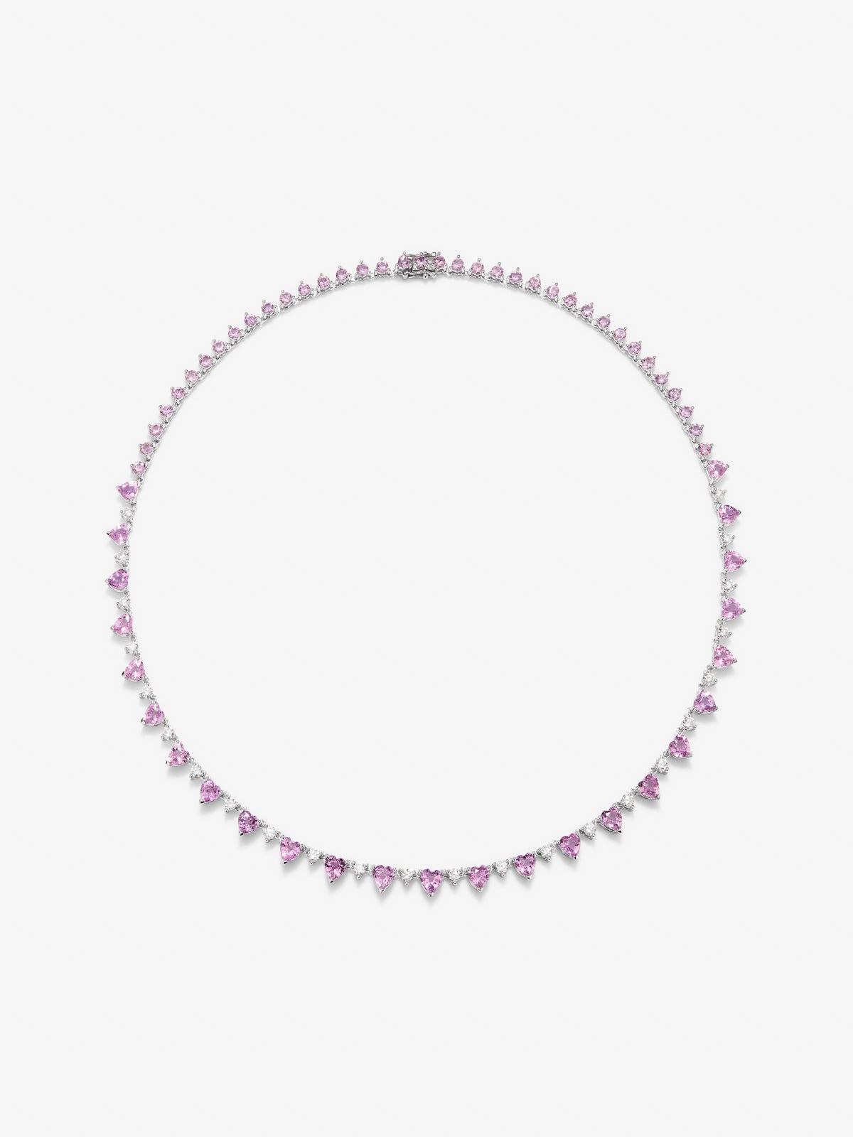 18K white gold necklace with 25 heart-cut pink sapphires with a total of 10.59 cts, 37 brilliant-cut diamonds with a total of 4.72 cts and 24 brilliant-cut diamonds with a total of 1.51 cts