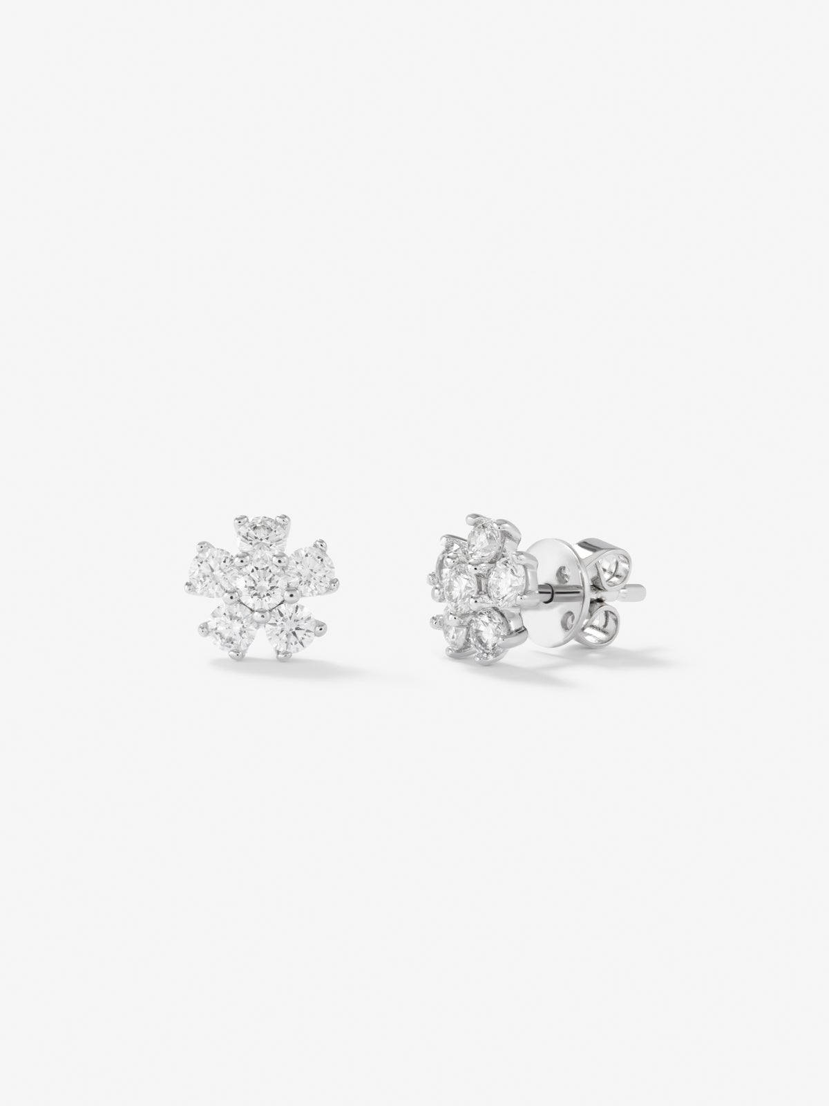 Pendientes de oro blanco de 18kt con diamantes