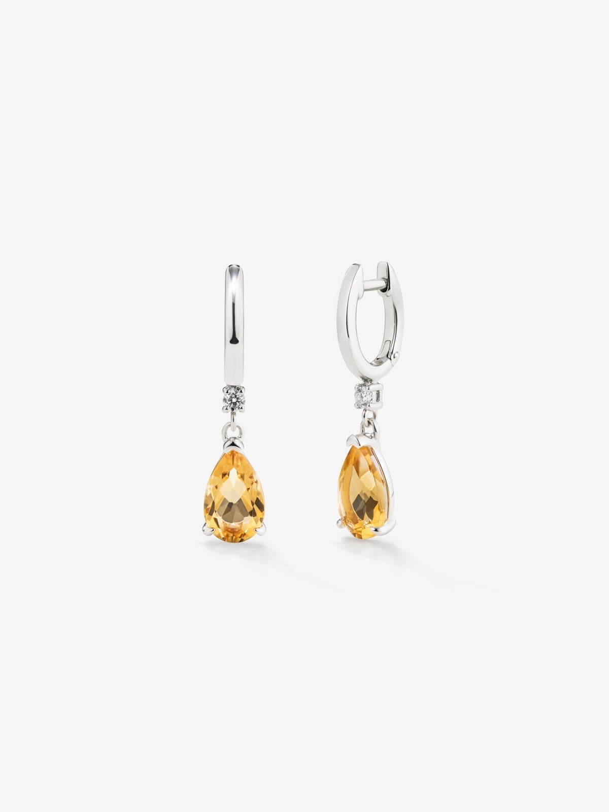 925 silver earrings with pear-cut citrine quartz