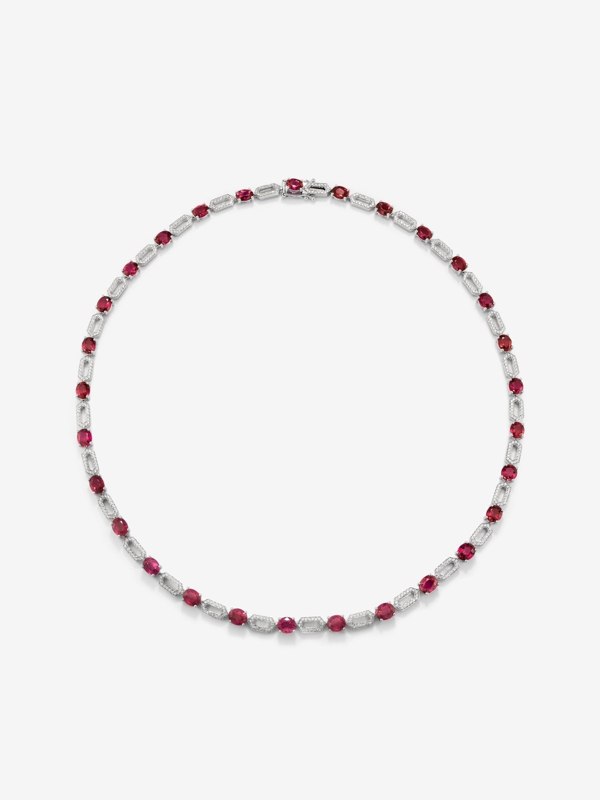 18K white gold necklace with 29 oval-cut red rubies with a total of 18.04 cts and 522 brilliant-cut diamonds with a total of 1.31 cts