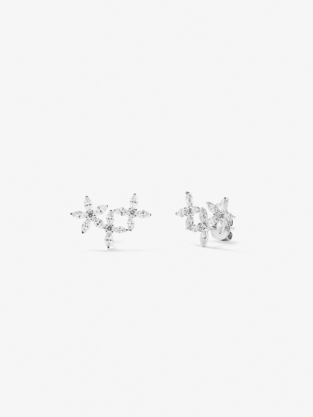 18K white gold star climbing earrings with 24 marquise cut diamonds with a total of 1.31 cts and 6 brilliant cut diamonds with a total of 0.14 cts