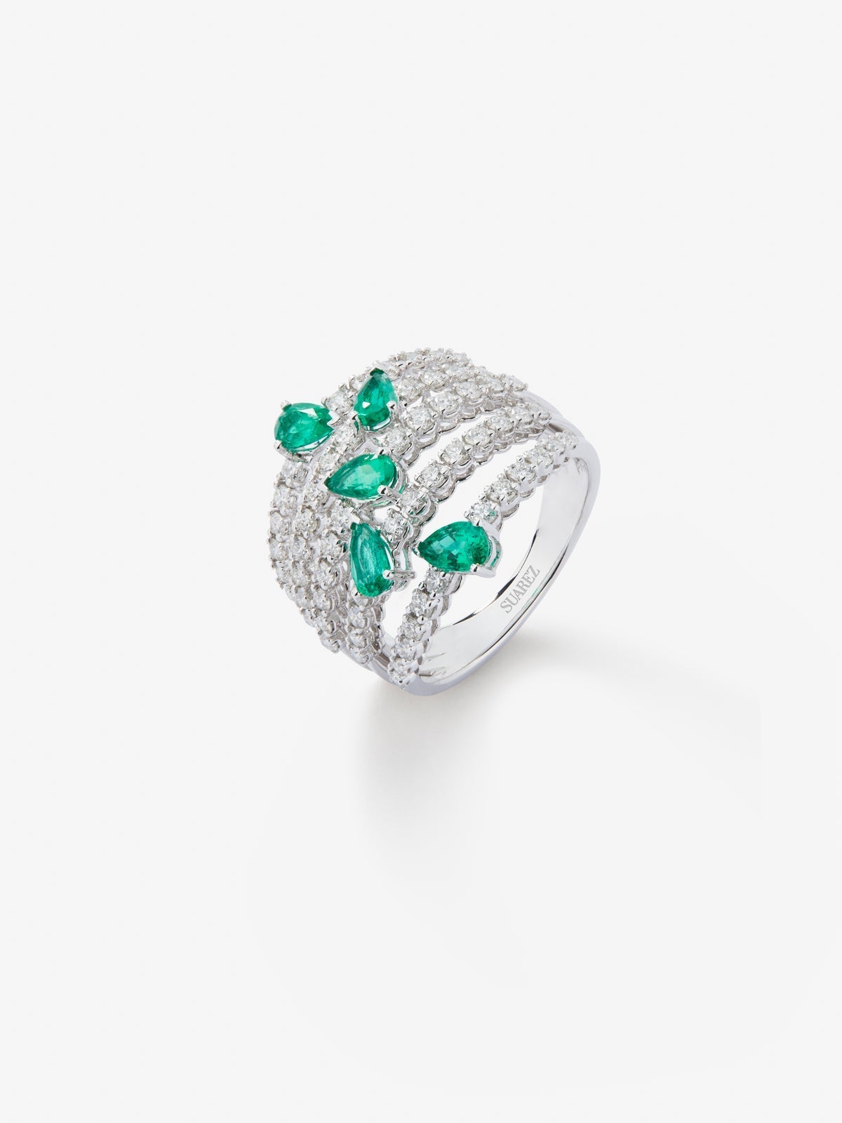 18K White Gold Ring with white diamonds in bright size 1.02 cts and green emeralds in 0.92 cts pear size